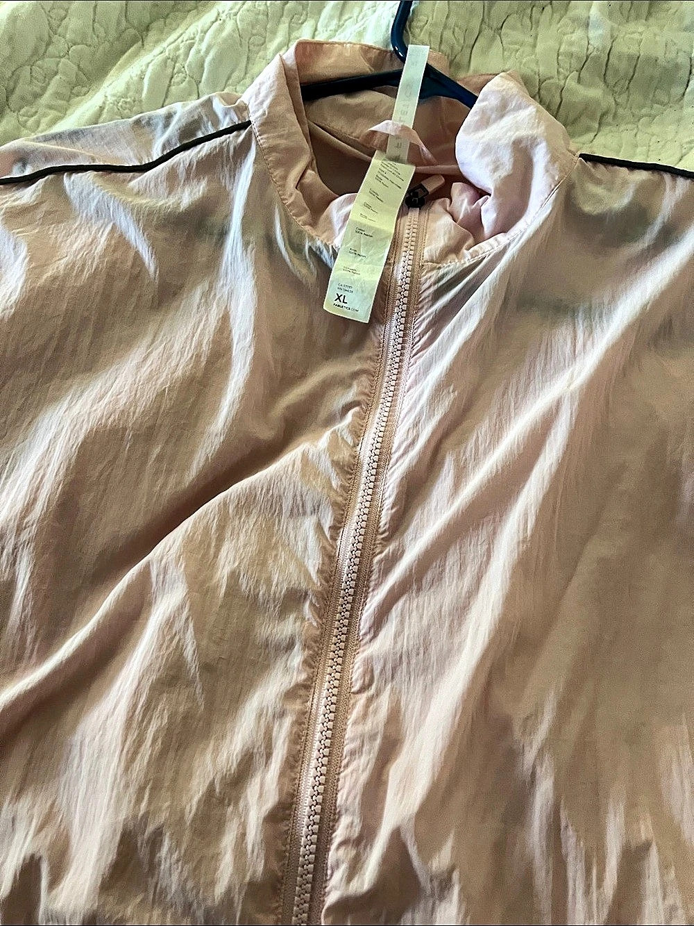 Fabletics windbreaker Jacket Pink size XL Like New zip front 2 Side pockets
